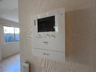 Manaの内装|カメラ付インターホン