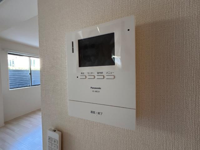 Manaの内装|カメラ付インターホン