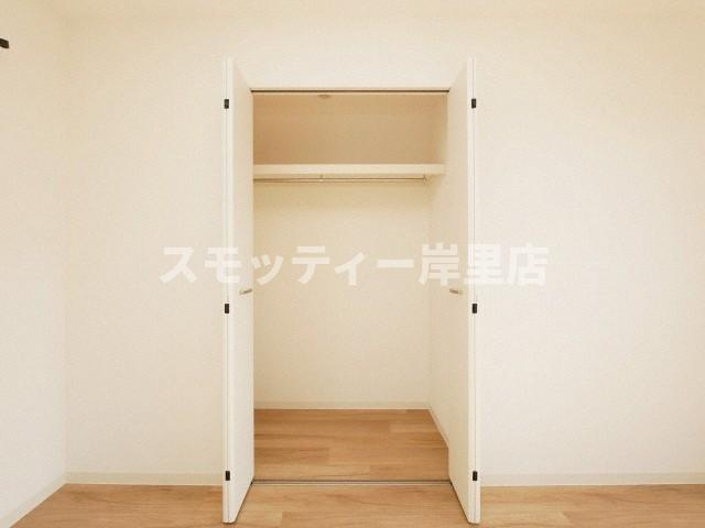 みおつくし岸里Ⅲの収納