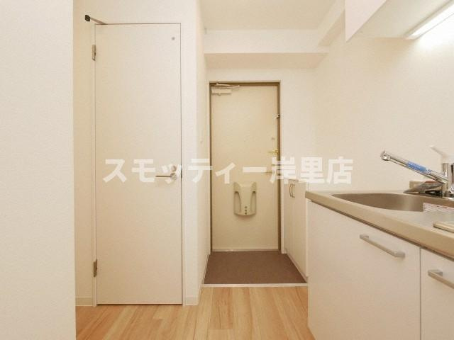 みおつくし岸里Ⅲの玄関