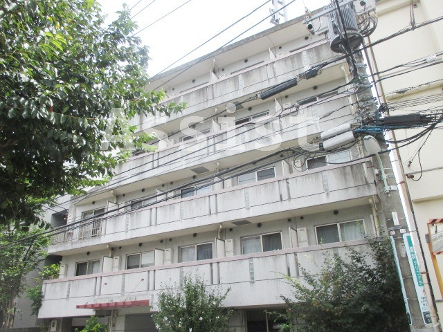 サン氷川の森の外観