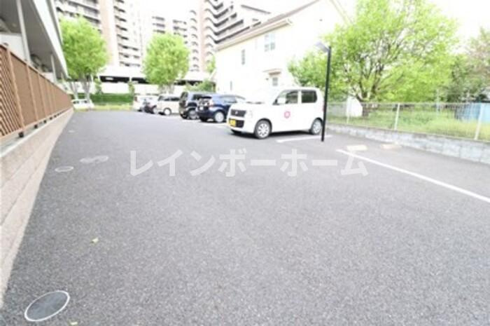 仲介手数料（賃料の1.10ヵ月）の50％OFF対象物件！の駐車場|駐車場です
