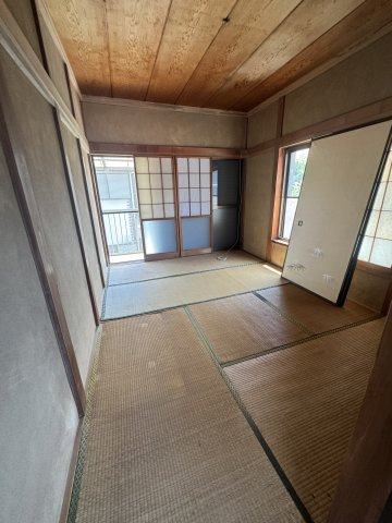 DIYやリフォームの素材としても◎千葉県船橋市新高根5丁目の和室|畳の温もりを感じる空間で、寝室や作業部屋として活用できます。