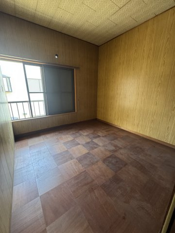 DIYやリフォームの素材としても◎千葉県船橋市新高根5丁目の洋室|シンプルなお部屋で、お好みの家具配置やDIYを楽しめます。
