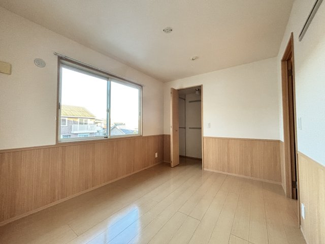 カメリアコートⅡの寝室|写真は同建物の別部屋を参考に掲載しております。