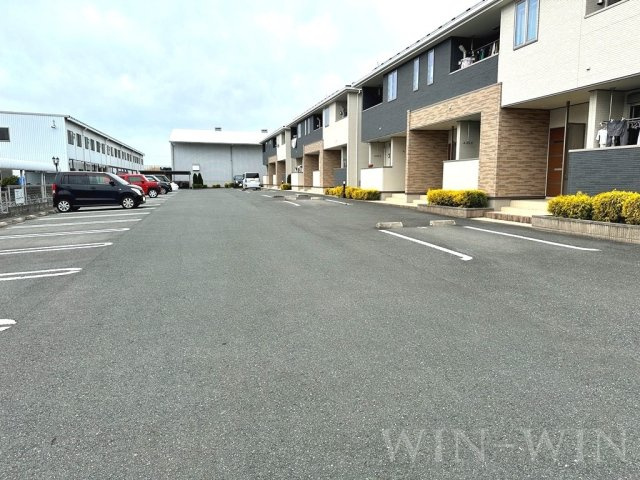 ベル アンジュ Cの駐車場