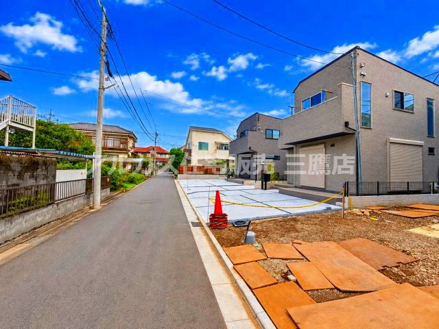 小平市学園東町　西武新宿線　東村山駅　新築戸建の前面道路含む現地写真