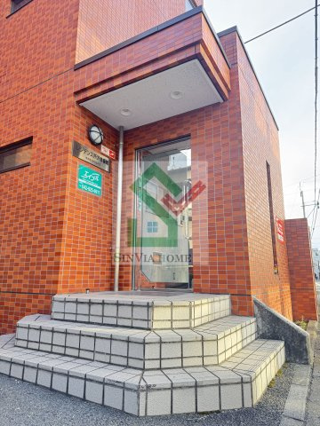レジデンス所沢参番館のエントランス