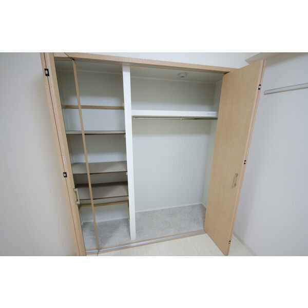 名古屋市中村区本陣通２丁目の賃貸マンションの収納