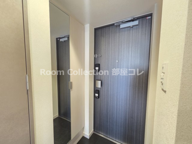 プレリス太閤通セルシアの玄関