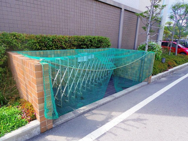 マンションにはゴミステーションも完備♪便利で、快適な暮らしをサポートしてくれます♪