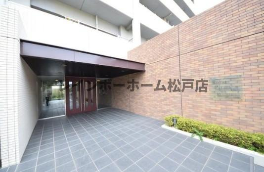 【仲介手数料：50％OFF】対象物件！のエントランス