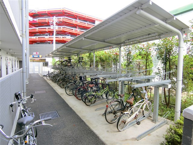 ハーモニーレジデンス池上のその他共用部分|屋根付き駐輪場