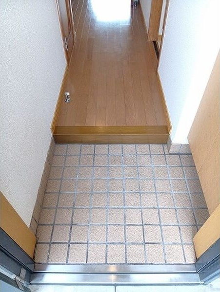 スカイフラット名古屋の玄関
