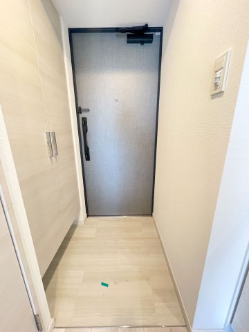 S-RESIDENCEドーム前千代崎の玄関