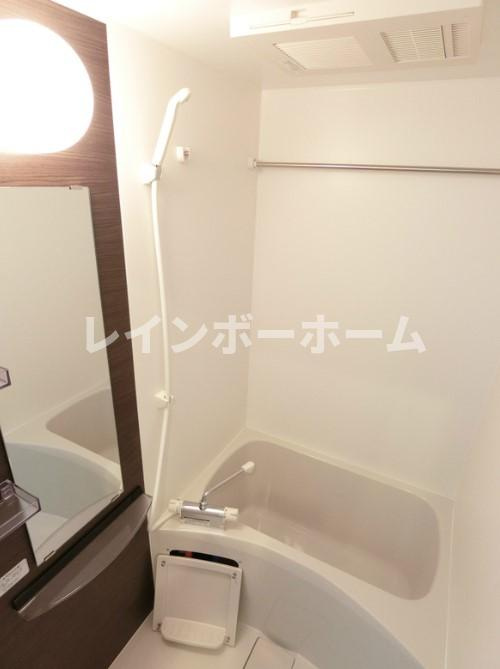 特典：仲介手数料が半額です!!の浴室