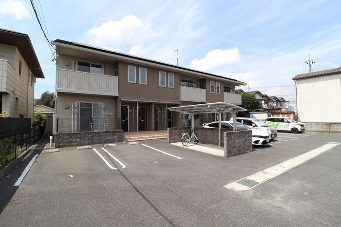 ドルチェ洲崎の外観