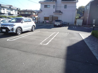 【駐車場】 | グランベレオ引野 | 車をお持ちの方に嬉しい駐車場付きの物件です