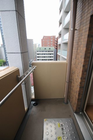 名古屋市東区泉１丁目の賃貸マンションのバルコニー