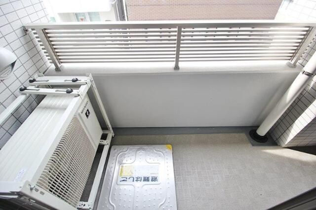 アーバンレジデンス神田富山町のバルコニー
