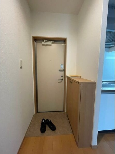 Fmaison北加賀屋III番館の玄関