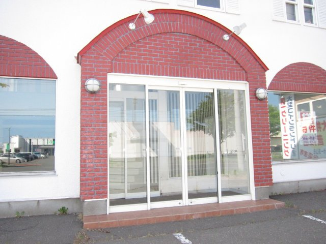 芦野３－１－１８貸店舗のエントランス