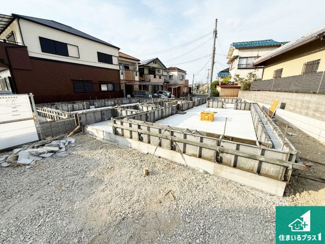 富田林市加太　第1期　新築一戸建ての外観|周辺は落ち着いた街並みの住宅地！子育てがしやすい住環境です！まだ未完成ですが、現地でしかわからない事もございます。是非一度ご覧ください。