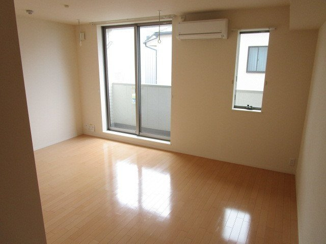 イースタンパレスの居間・リビング|別部屋参考写真です