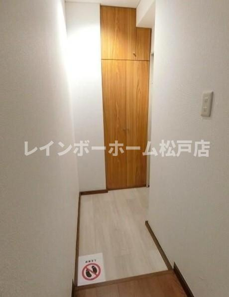 マルシェT・Kの玄関|収納もある玄関です