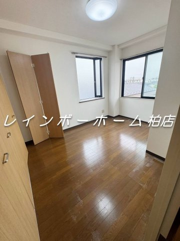マルシェT・Kの洋室|広々とした洋室です