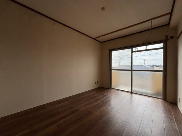 菅マンションの居間・リビング