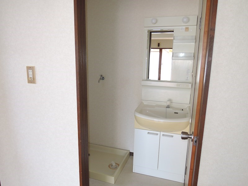 菅マンションの洗面所