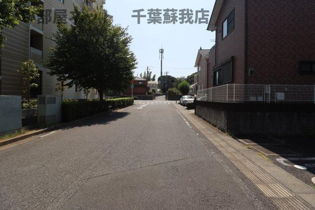 アリエーテの周辺