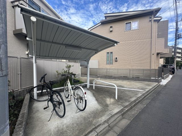 狛江市東和泉１丁目のアパートのその他共用部分
