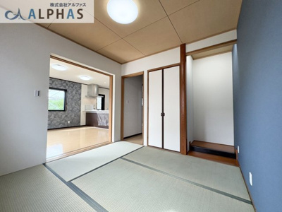 【和室】 | 加古川市東神吉町西井ノ口　中古戸建 | ■ほっこりできる和室でくつろぐひとときを過ごせます♪
