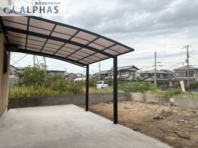 【外観パース】 | 加古川市東神吉町西井ノ口　中古戸建 | ■雨の日にも嬉しいカーポート付き♪