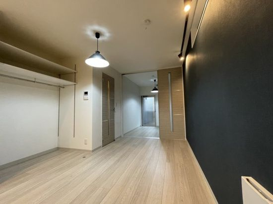 東村山市栄町２丁目のアパートの居間・リビング