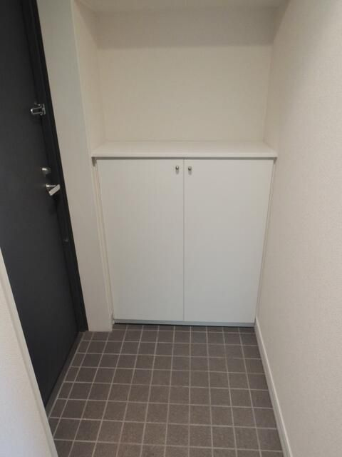 ルモンピエール新大塚の玄関