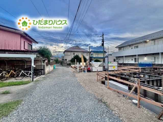 上尾市原市第9　新築戸建　リーブル01の前面道路含む現地写真