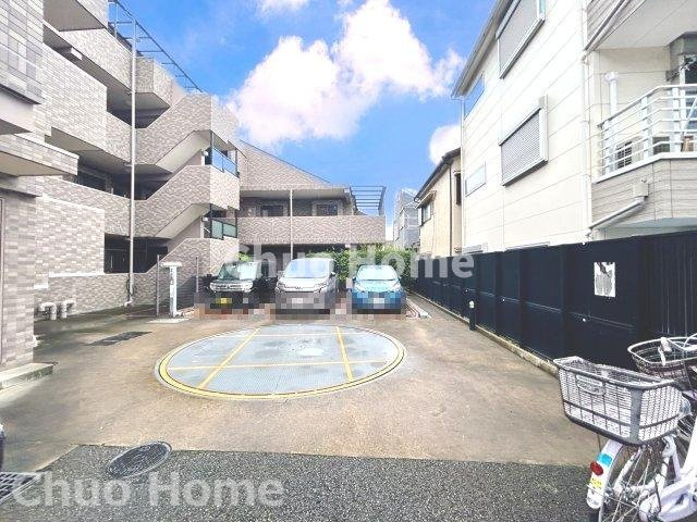 ライオンズマンション葛飾鎌倉の駐車場|【敷地内駐車場】最新の空き状況や費用などの詳細は担当スタッフまでお問い合わせください。