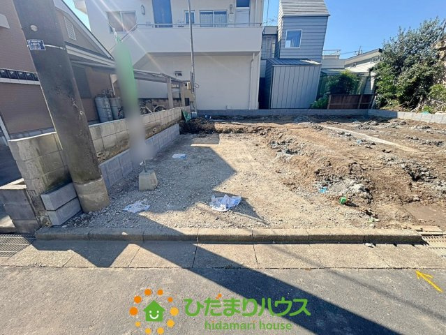 白岡市小久喜2期　新築一戸建て　リーブルガーデンの駐車場|2026/10/9　撮影
