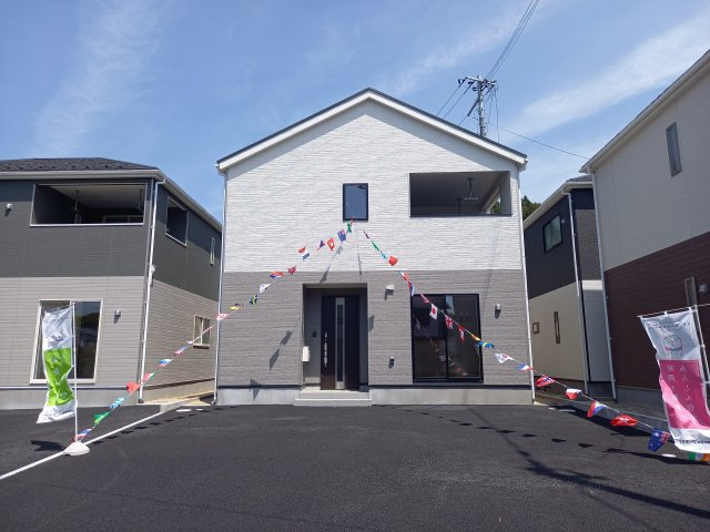 【いわき市小名浜大原第10／全3棟1号棟】　共働きの家族に住みやすい環境♪の外観|◆同施工写真です◆外観の写真です。お洒落な新築は気分が上がりますね♪