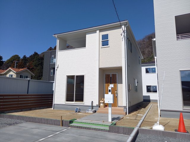 【常磐上湯長谷町第4】　デザイナーズ新築建売住宅　2号棟　新生活応援キャンペーン実施中！の外観|ご成約の方に選べる家電プレゼントキャンペーン実施中です♪
あると嬉しい家電が揃っています！さらにお選び頂いた商品にプラスして「美味しいパンが焼けるアラジンのトースター」をお付けします！期間限定(^^♪