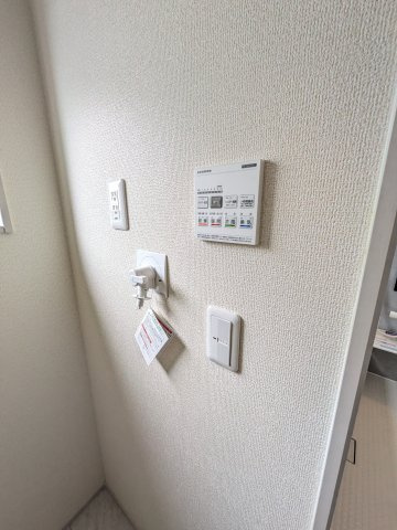 ☆新築デザイナーズ分譲　【いわき市平南白土　全６棟】　4号棟の構造・工法・仕様|浴室乾燥暖房機