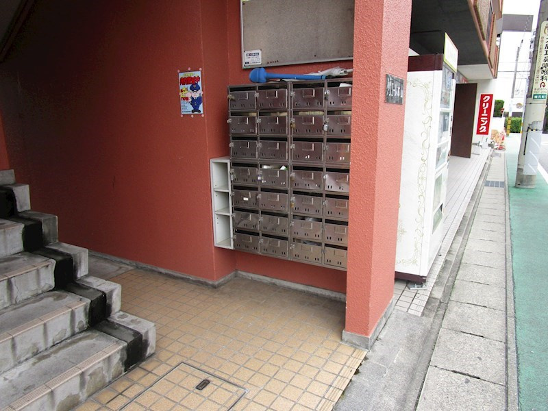 クリエール本山の外観