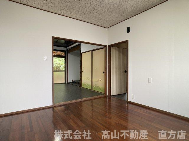 直方市大字頓野の一戸建ての居間・リビング