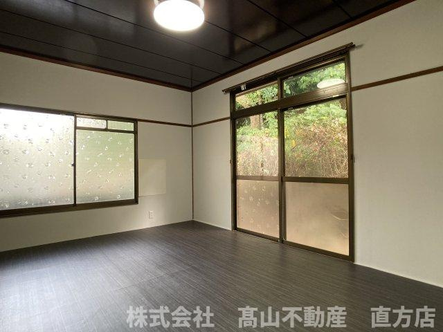 直方市大字頓野の一戸建ての寝室