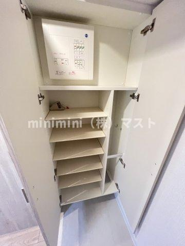 エスリード難波ザ・プレミアの収納