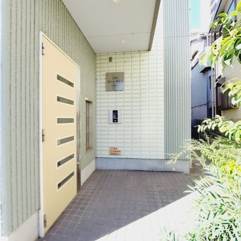カシュカシュのエントランス