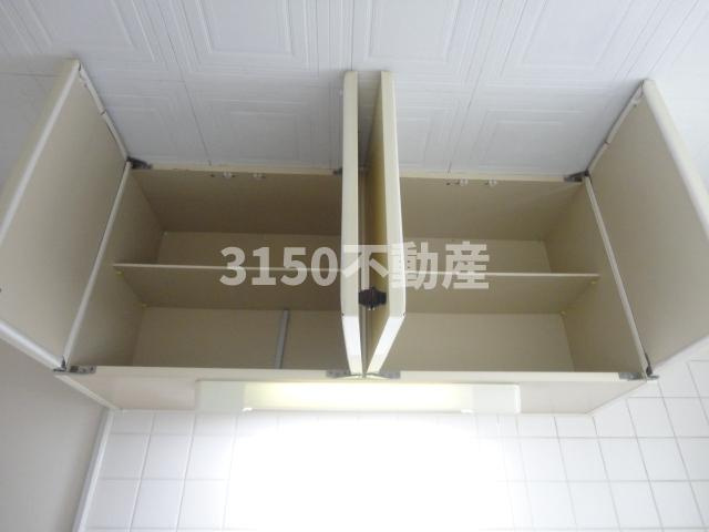 シャンブルクレールＵⅠのキッチン|上部収納（キッチン）